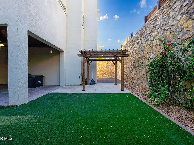 1276 Desert Night St — Photo 42