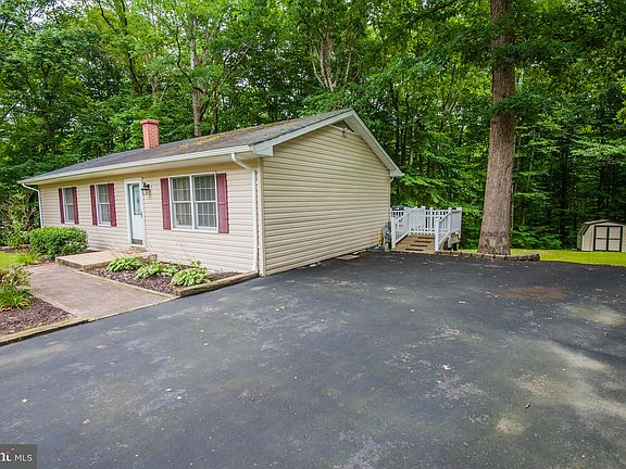 3rd image of 27314 Birch Manor Cir