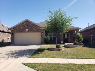 1924 Velarde Rd, Fort Worth, TX 76131