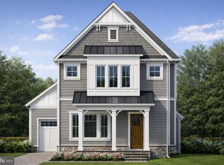 11010 Montrose Ave, Garrett Park, MD 20896