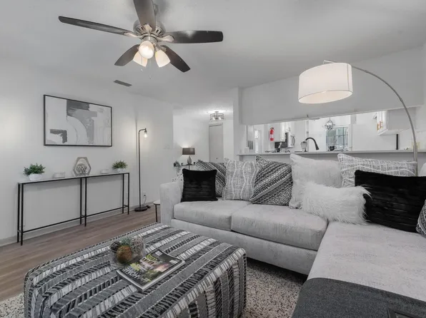 5981 Arapaho Rd APT 305, Dallas, TX 75248