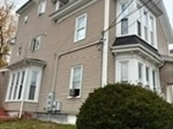 15 1st St, Brockton, MA 02301