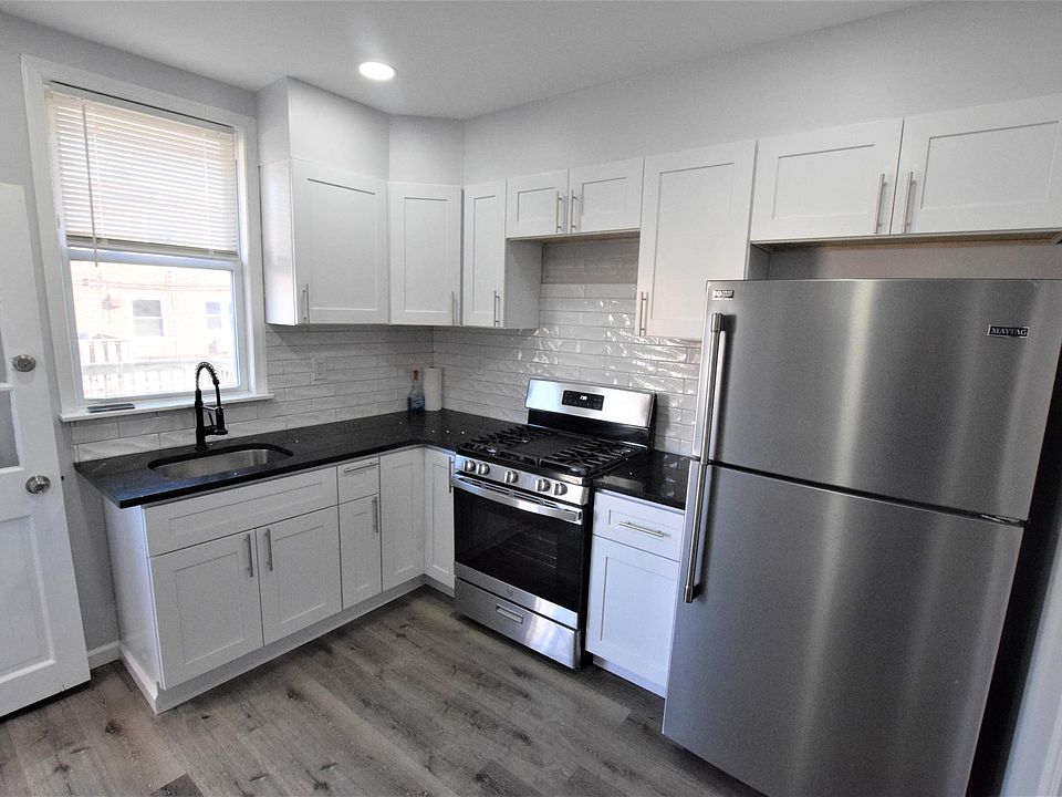 1st image of 7185 Montague St