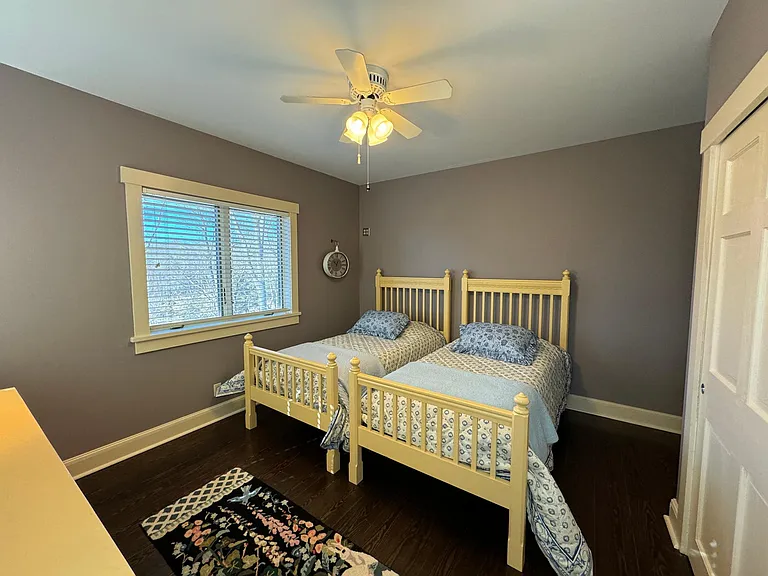 315 Bayview St — Photo 37