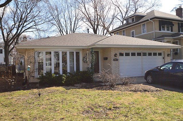 1st image of 427 N Brainard Ave