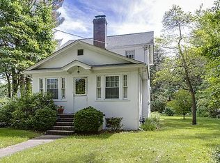 1413 Penataquit Ave, Bay Shore, NY 11706