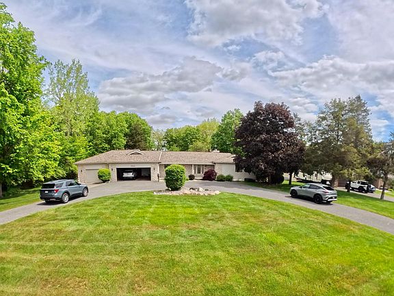 2nd image of 7432 River Rd