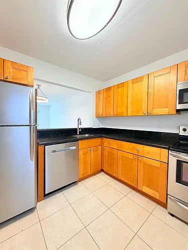 7705 Camino Real Photo 1