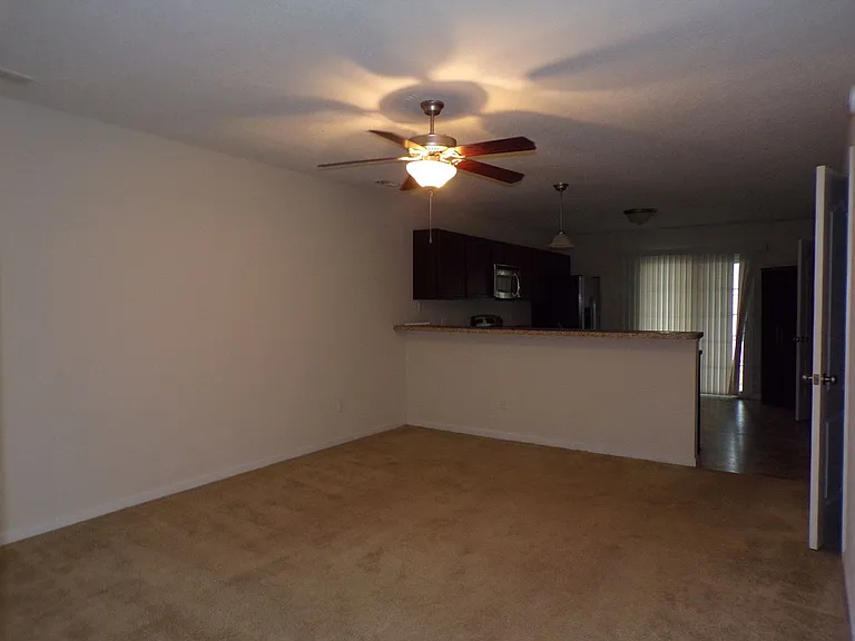 130 Glen Cannon Dr — Photo 3
