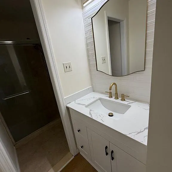 220 Deerpark Ct — Photo 18