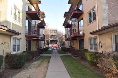 1st image of 5511 W Higgins Ave APT 1B