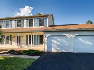 3077 Williamsburg Dr, State College, PA 16801
