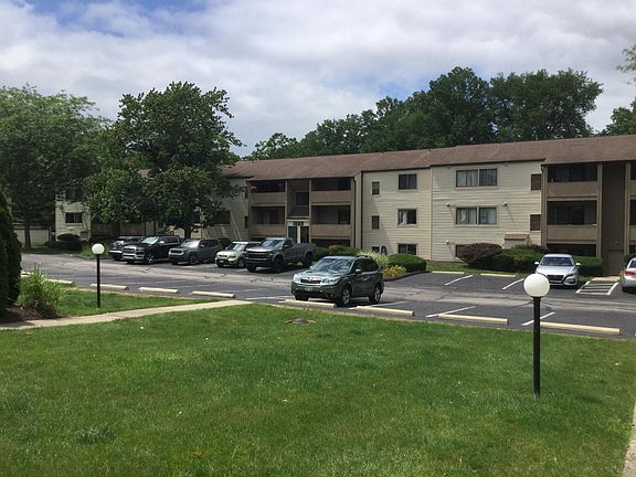 2nd image of 1620 Cedarwood Dr APT 230