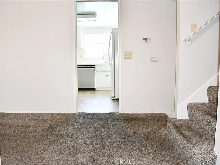 522 E Collins Ave — Photo 6