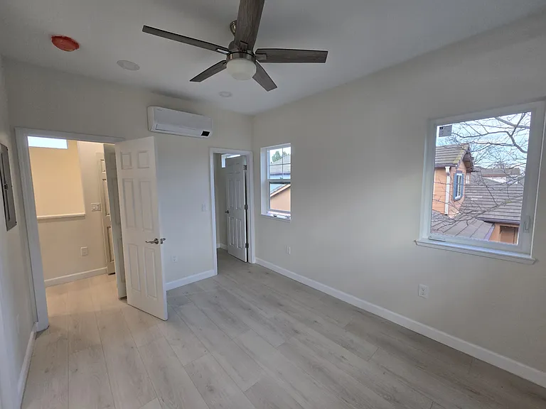 2605 Bonnard St #2607 — Photo 6