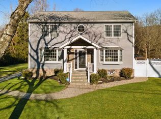 60 Deerfield Rd, Wayne, NJ 07470