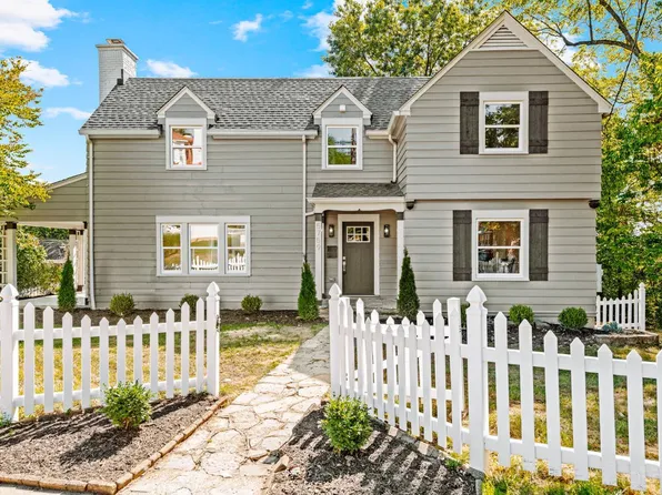 5759 Doerger Ln, Cincinnati, OH 45212