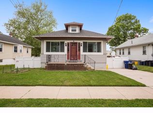 30 S Holly Ave, Maple Shade, NJ 08052