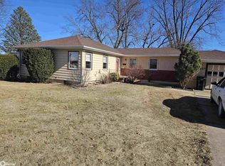 310 Lake Dr, Ottumwa, IA 52501