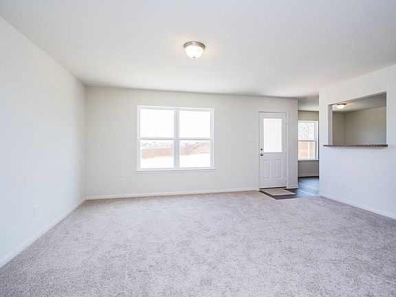 3rd image of 10635 Pine Landing Dr
