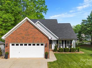 7239 Oxford Hunt Dr, Stanley, NC 28164