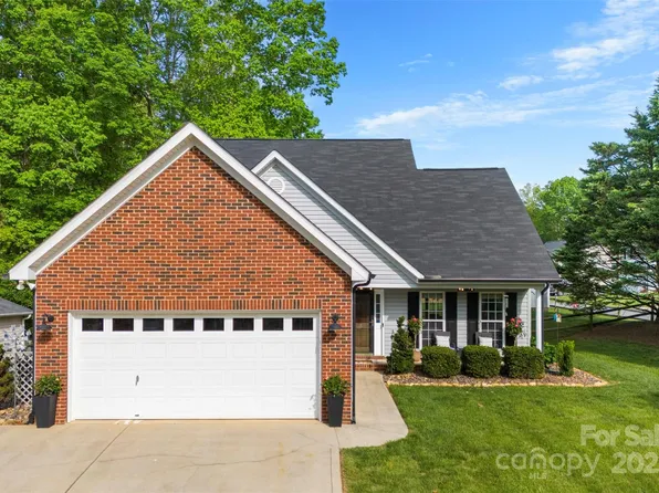7239 Oxford Hunt Dr, Stanley, NC 28164