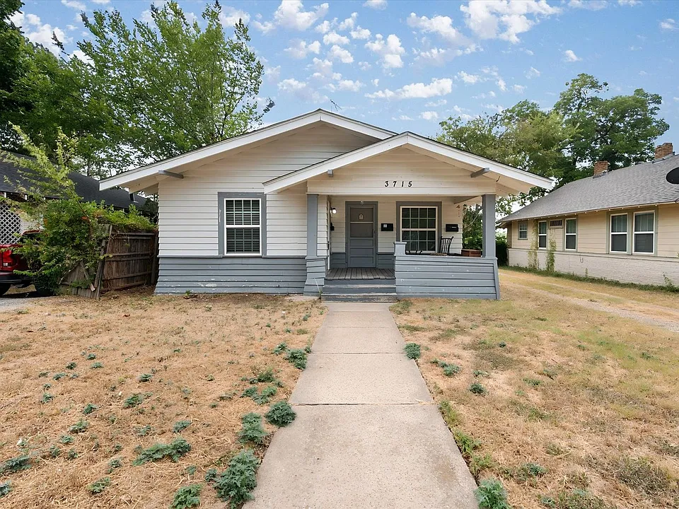 3715 Travis Ave