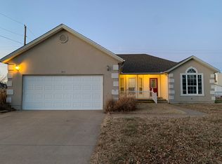 903 Lexington Ave, Carl Junction, MO 64834