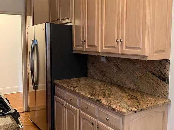 4th image of 1100 Madison Ave APT 3f