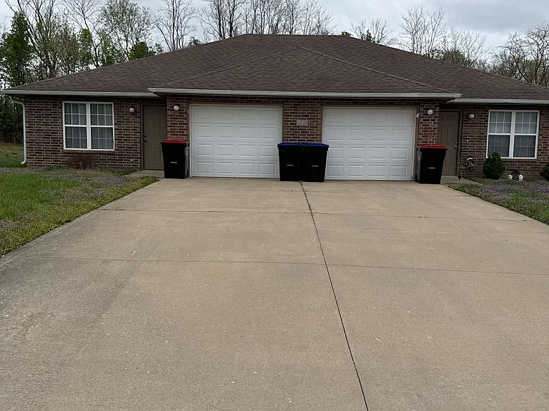 409 Blake Anthony Dr #A — Photo 1