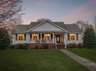 301 W King St, Morrison, TN 37357