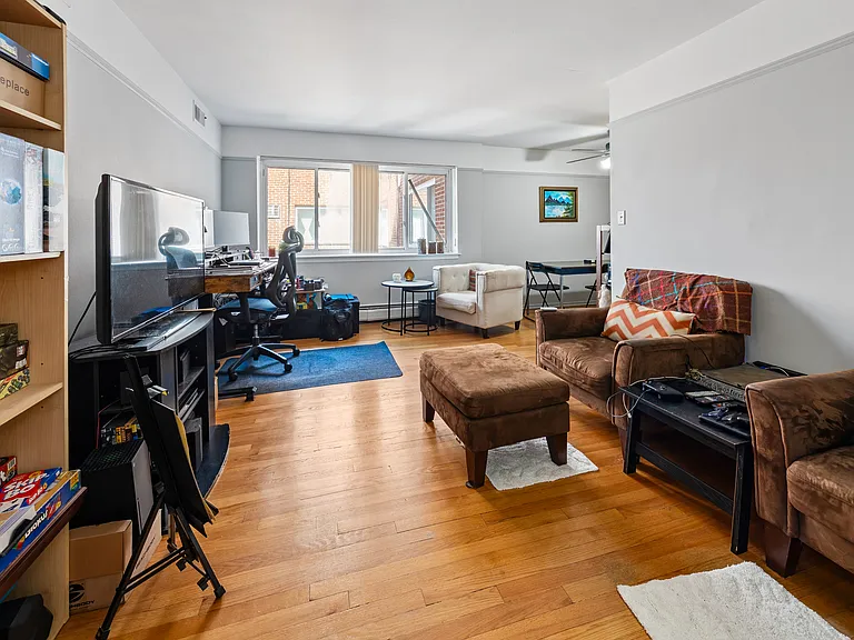6122 N Winthrop Ave #400 — Photo 9