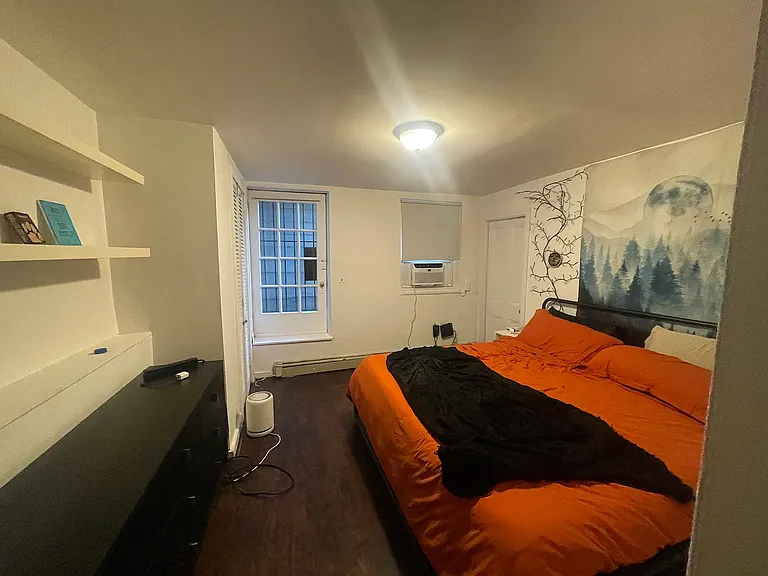 22 Berkeley Pl #1 — Photo 8