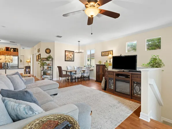 42 SE Sedona Circle #201, Stuart, FL 34994