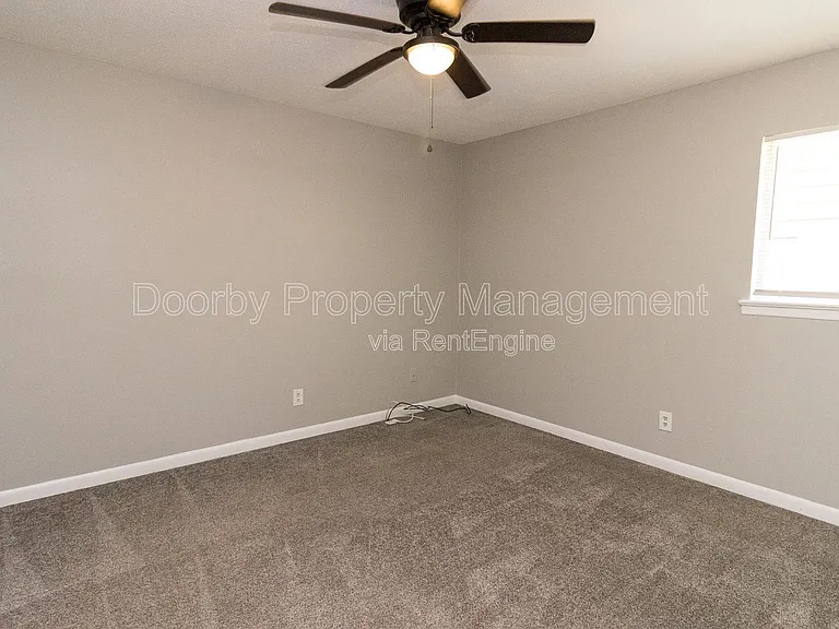 903 Forest Dale Ln #A — Photo 11