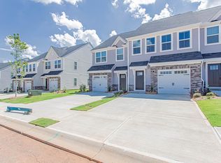 225 Clearwood Dr, Simpsonville, SC 29681