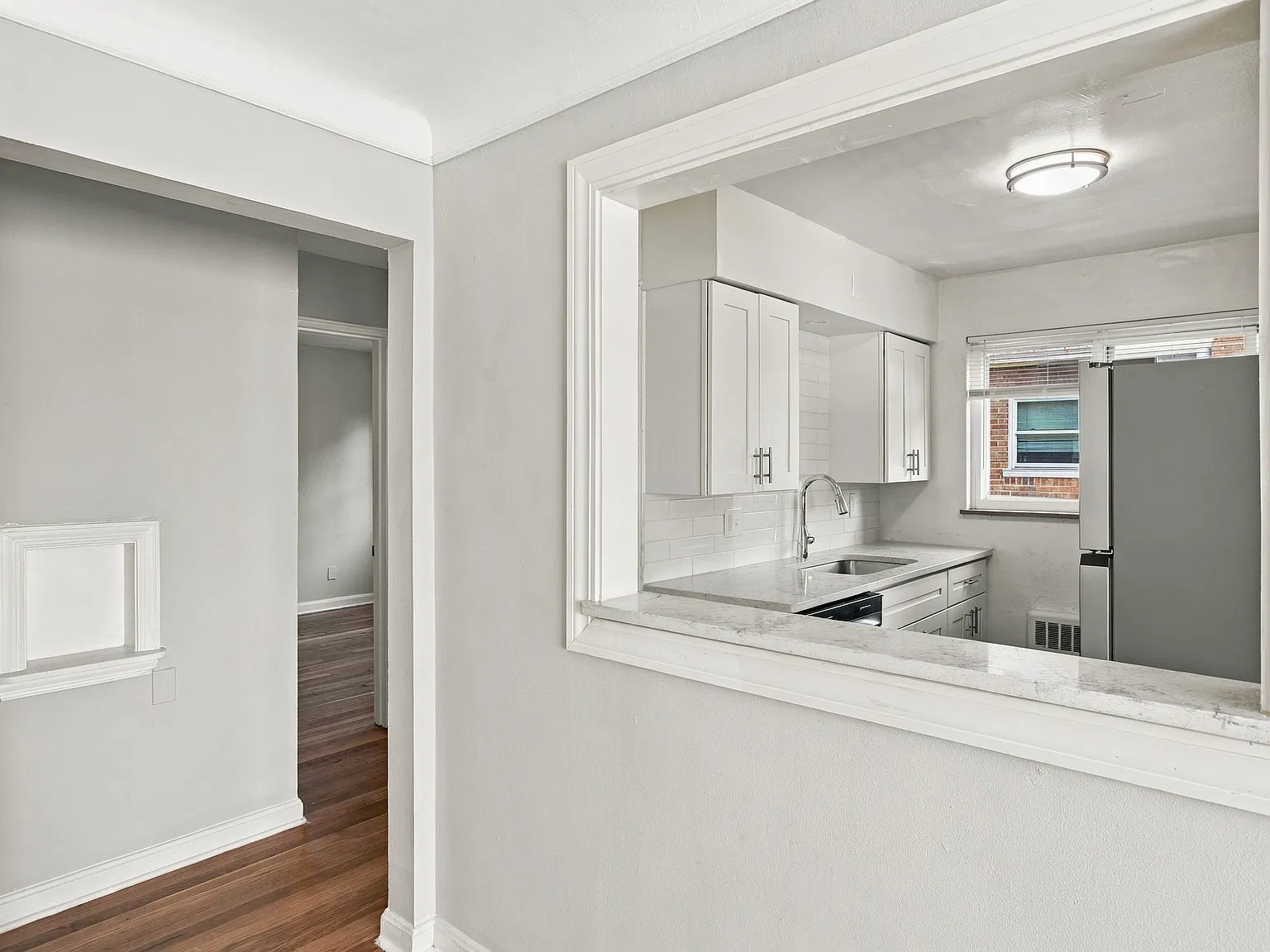 2 bed, 800 sqft, $1,250 — Photo 3