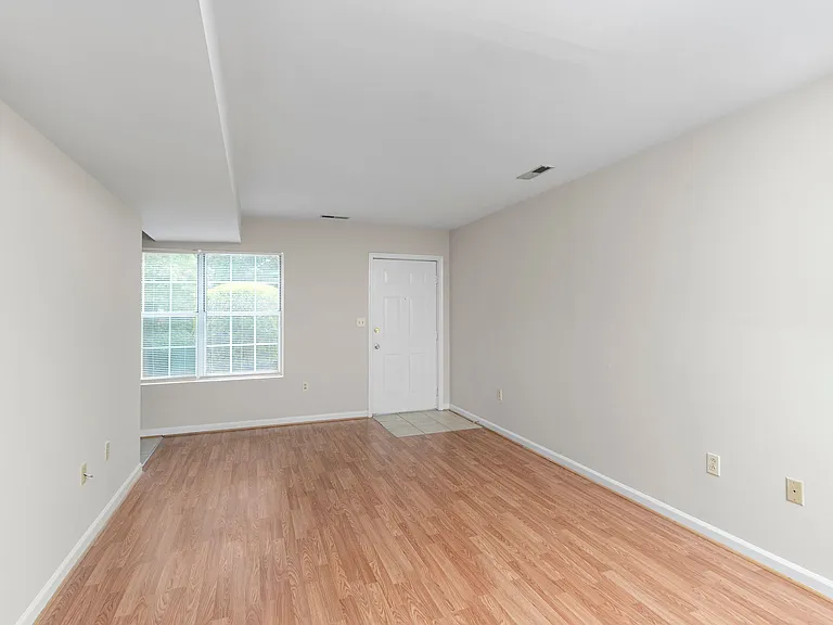 705 Ivy St #1 — Photo 7