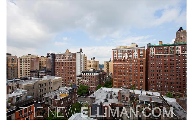Sold by Douglas Elliman | media 14