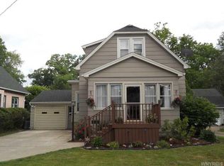 733 Main St, West Seneca, NY 14224