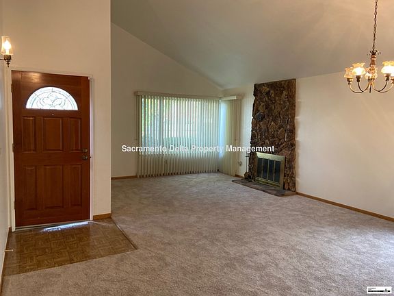 3rd image of 9424 Mirandy Dr