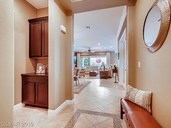 5th image of 10299 Lyndhurst St