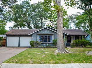 7146 Edgemoor Dr, Houston, TX 77074