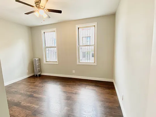 Rented by Papp Realty | media 7