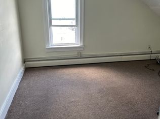 145 Regent Ave FLOOR 3, Providence, RI 02908