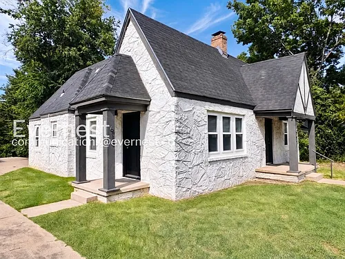 619 E Xyler St Photo 1
