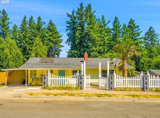 16637 NE Hassalo St, Portland, OR