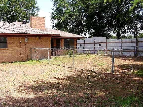 2nd image of 1222 Rolling Hills Dr