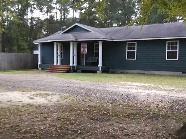 1121 Pine Needle Dr, Ellabell, GA 31308