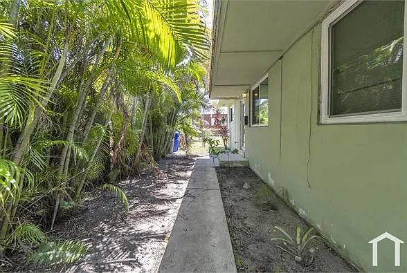 1730 NW 55th Ter — Photo 29